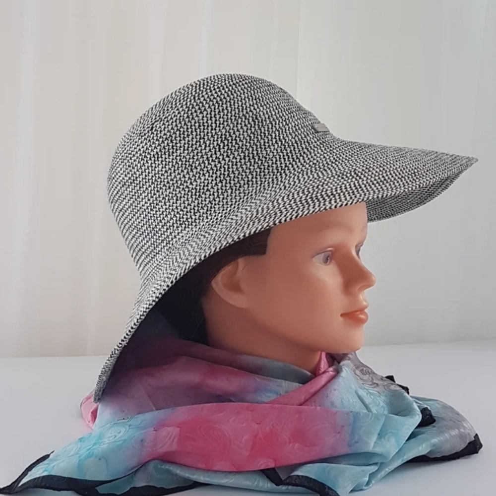 Vintage Betmar Wide Brim Summer Hat: Black & White, 21.5 inch